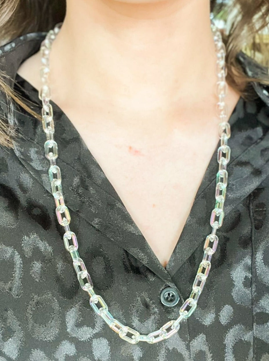 Iridescent Acrylic Glasses Chain