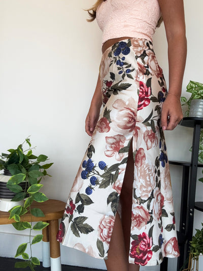 Vintage Floral Midi Skirt-160 - BOTTOMS - OTHER-SKIES ARE BLUE-[option4]-[option5]-[option6]-Leather & Lace Boutique Shop