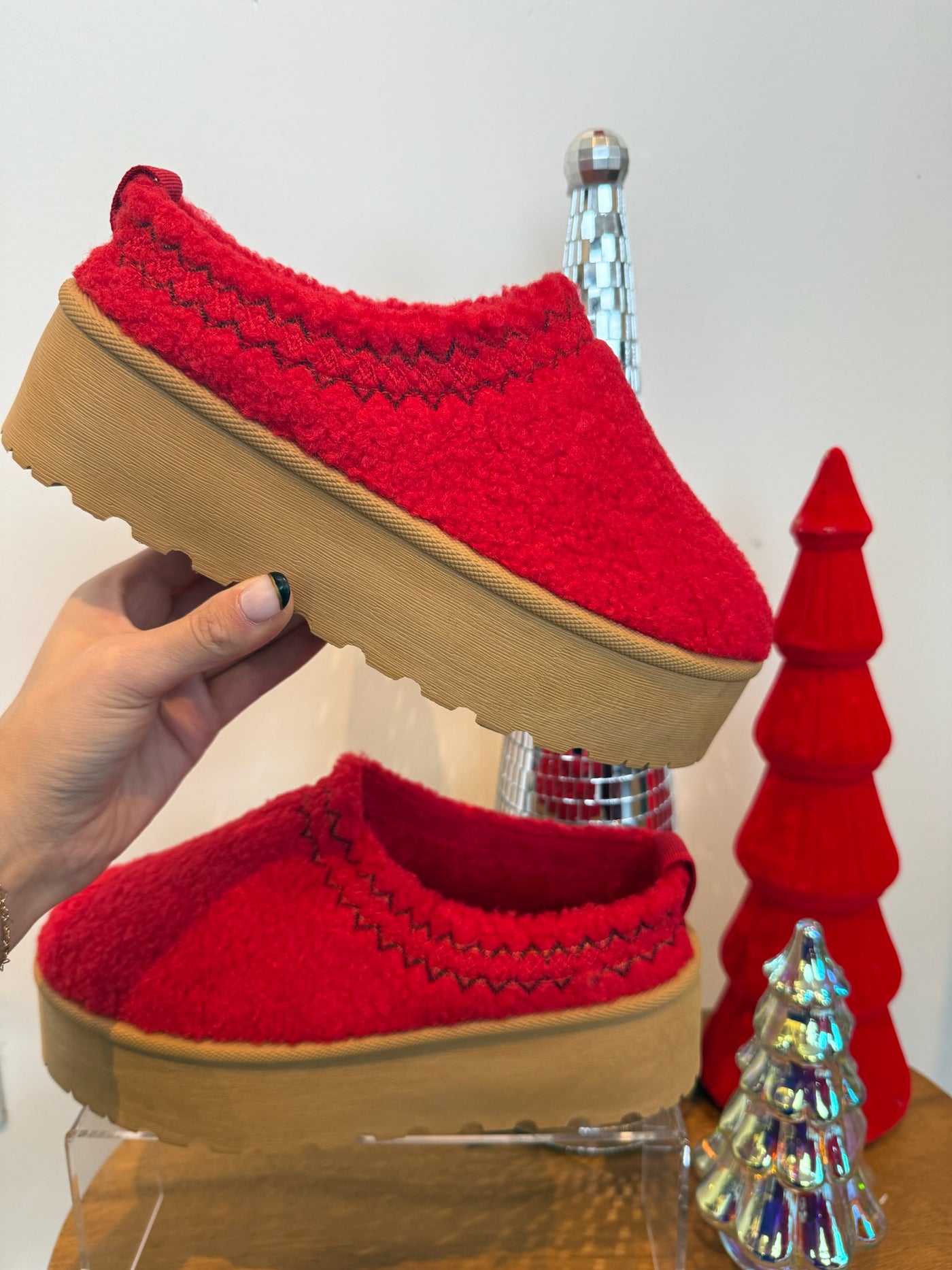 Noel Chunky Platform Slides- Sherpa Red