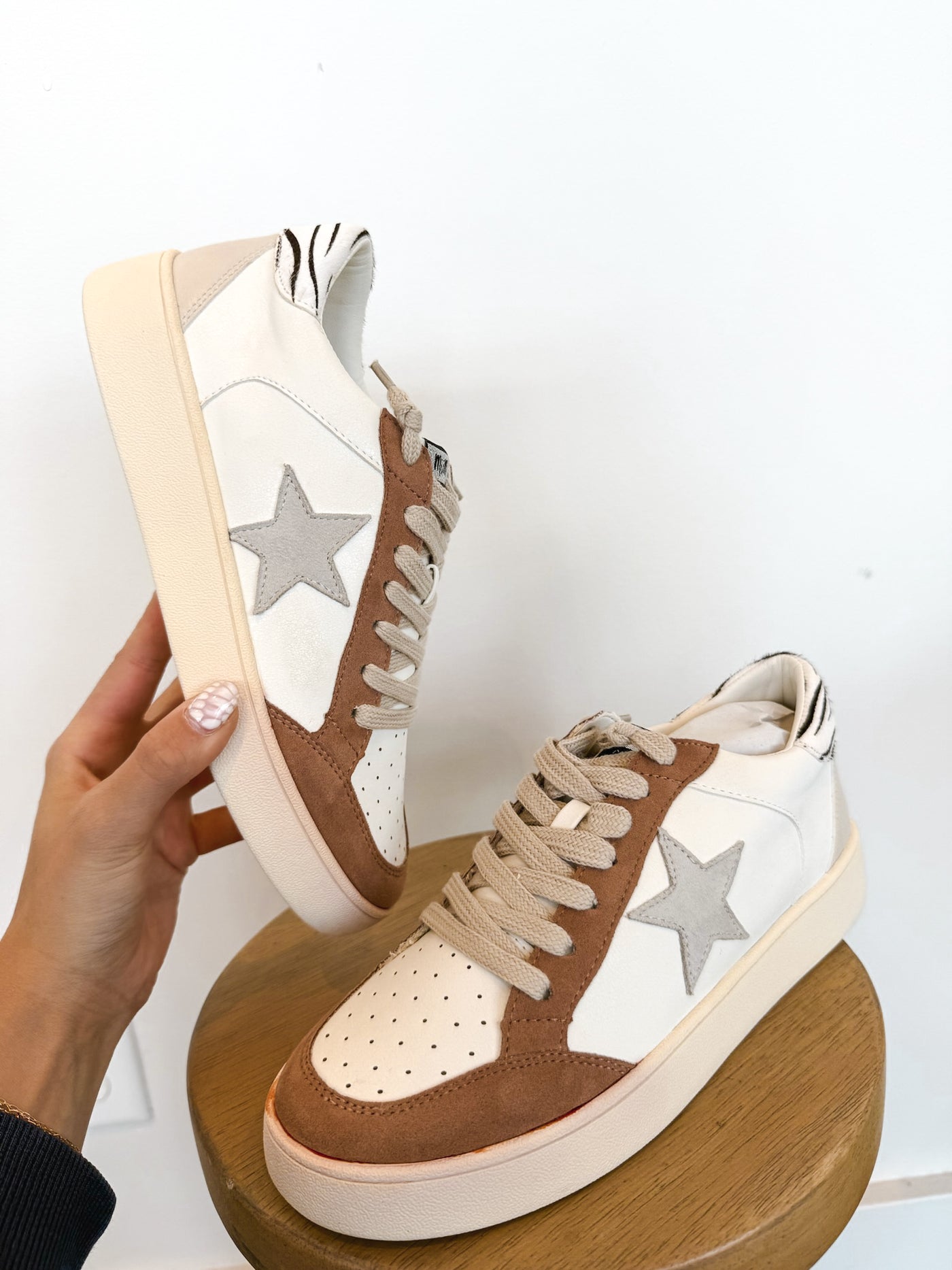 Juniper Neutral Sneakers