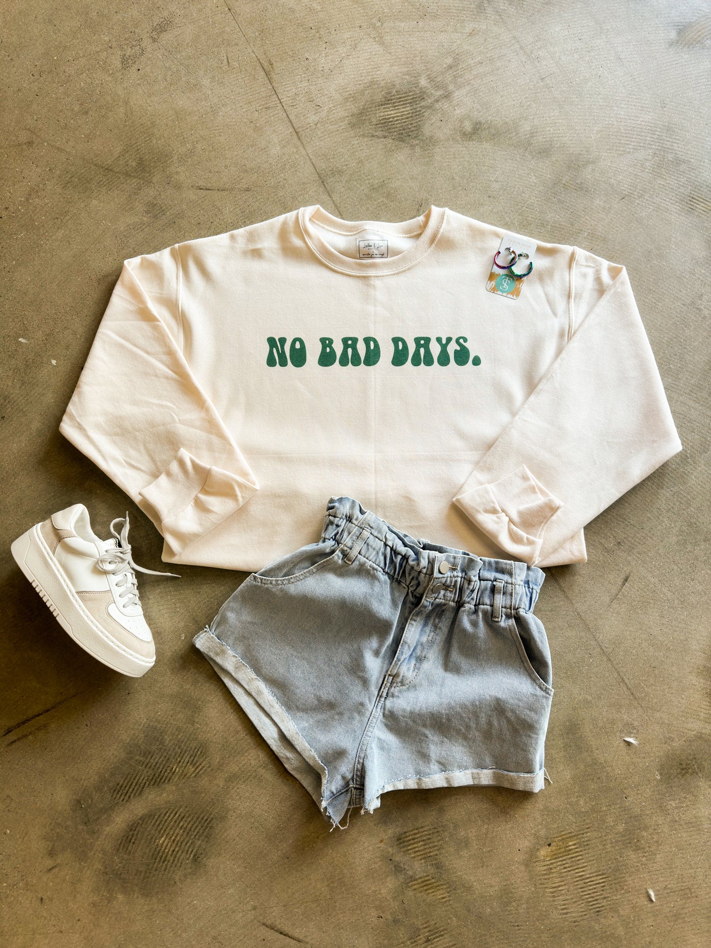 No Bad Days Graphic Swesthirt-135 - DEMAND GRAPHIC-LEATHER & LACE-[option4]-[option5]-[option6]-Leather & Lace Boutique Shop