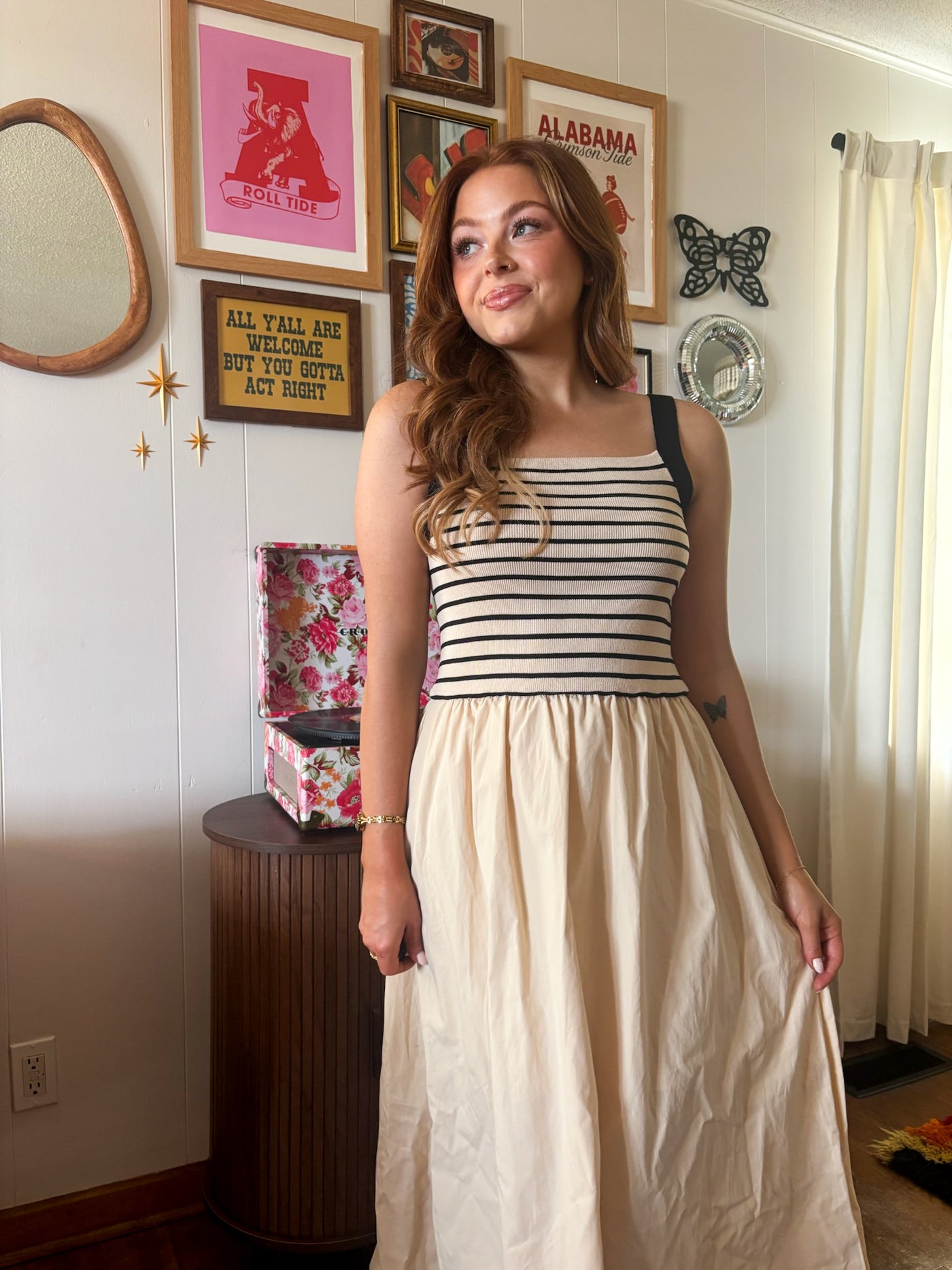 Retro Romance Maxi Dress M/L Retro Romance Maxi Dress M/L
