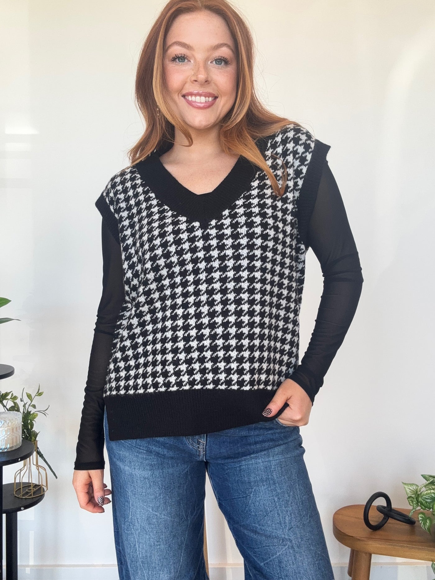 Houndstooth Sleeveless Sweater