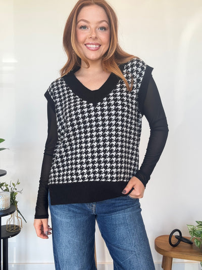 Houndstooth Sleeveless Sweater