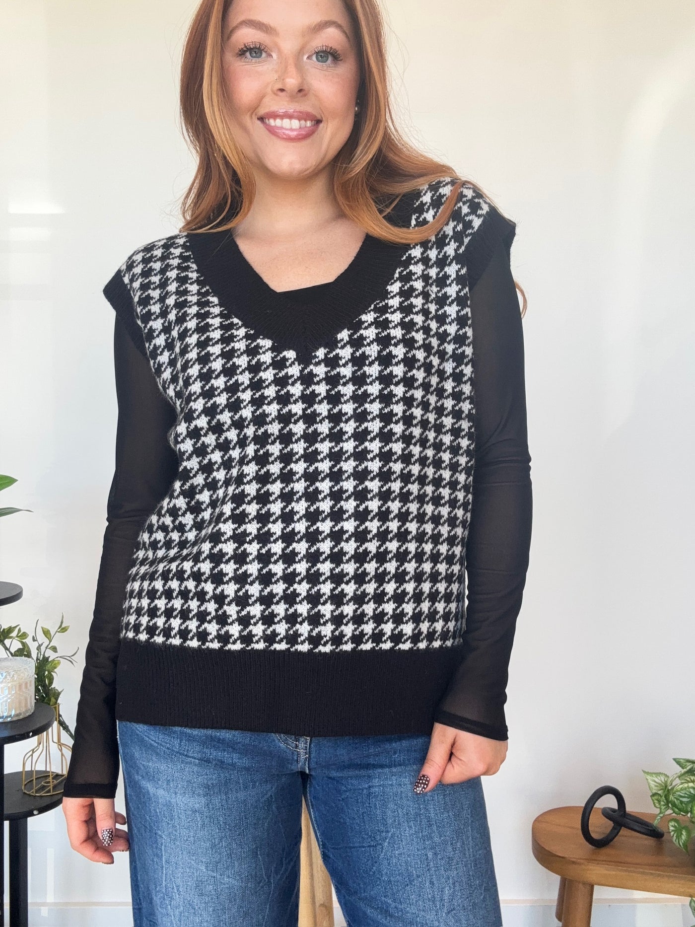 Houndstooth Sleeveless Sweater