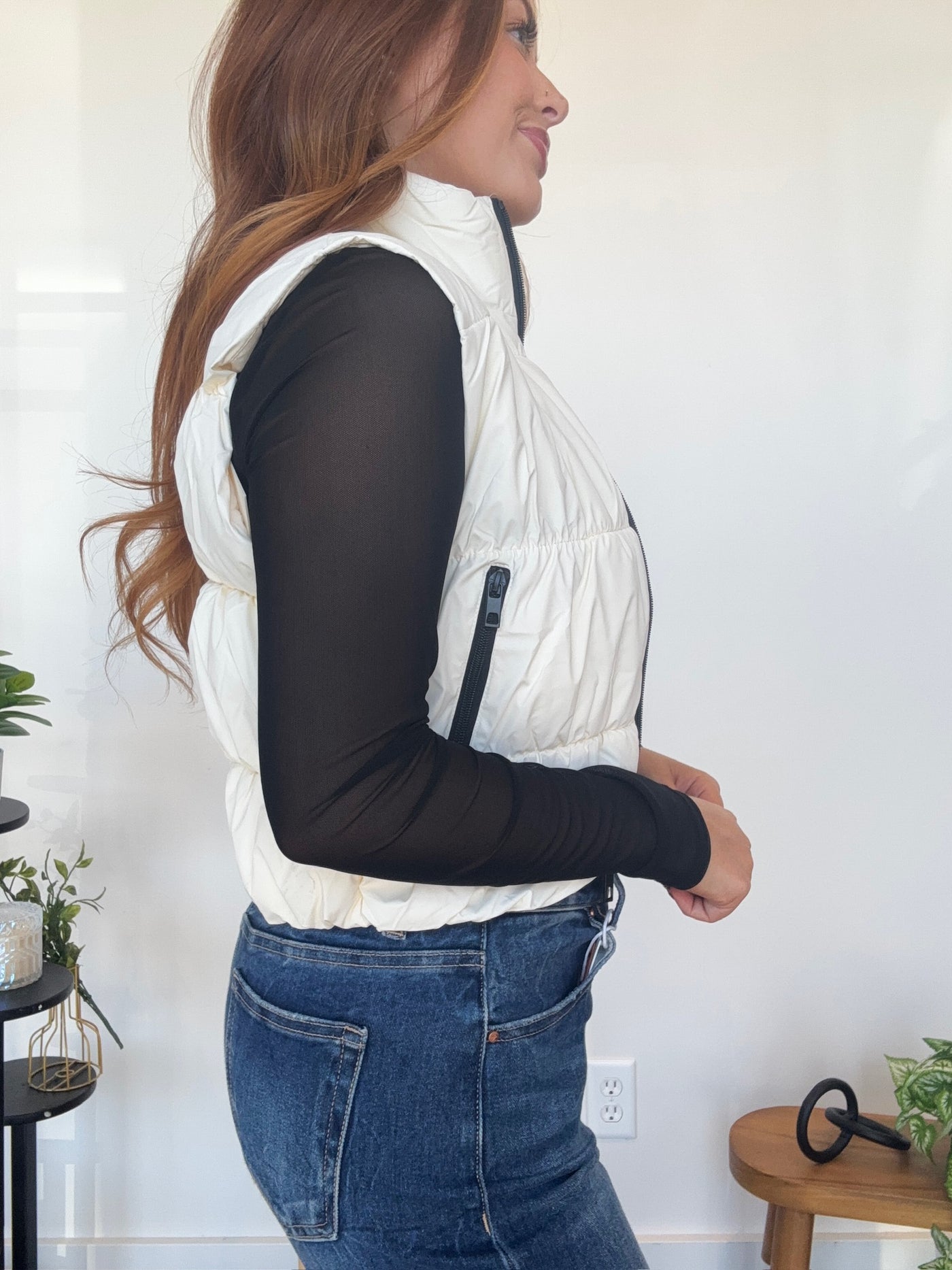 Contrast Puffer Vest- White