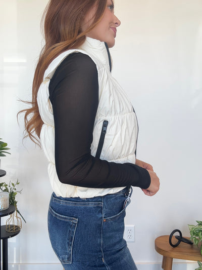 Contrast Puffer Vest- White