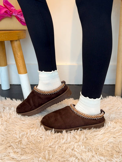 Ruffle Ankle Socks- Cream