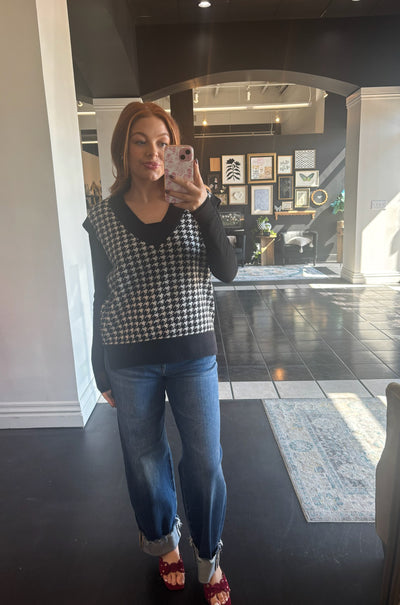 Houndstooth Sleeveless Sweater