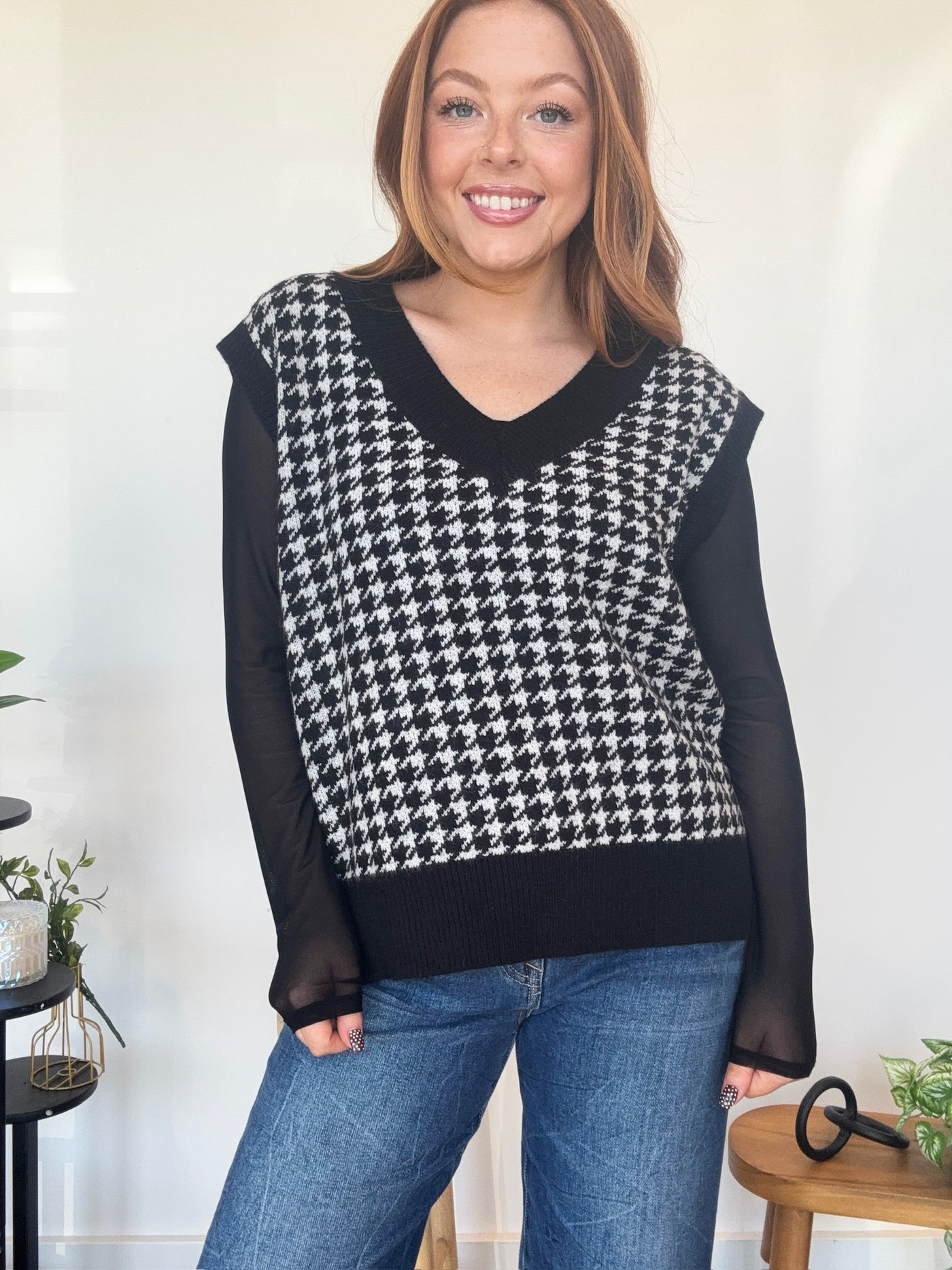 Houndstooth Sleeveless Sweater