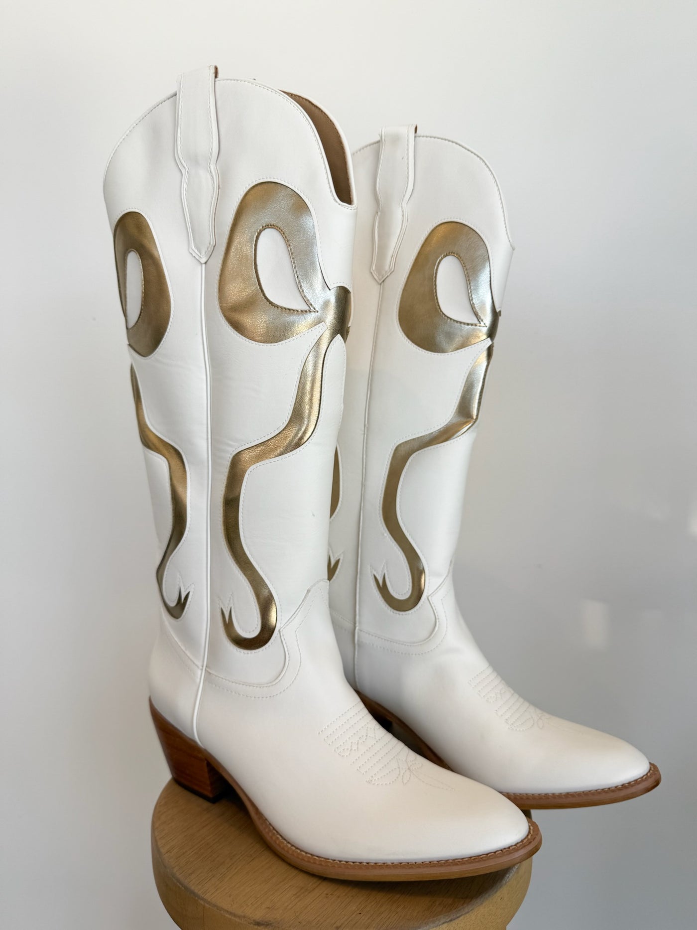Isadora Bow Boots- Gold